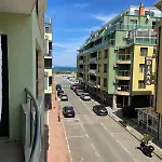 Apartment делукс лазур Pomorie