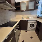 делукс лазур Apartment Pomorie