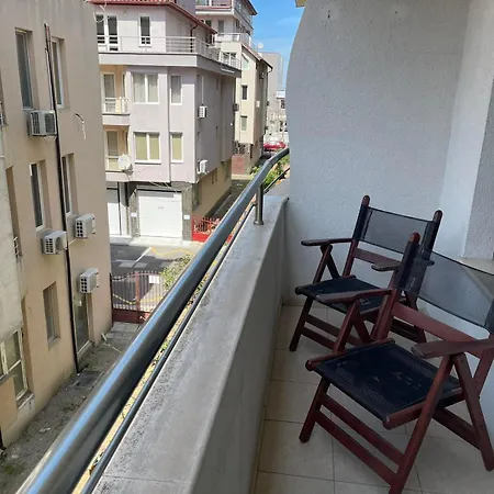 делукс лазур アパート *